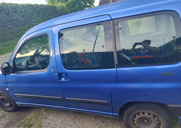 Citroen Berlingo cena 6000 przebieg: 295000, rok produkcji 2003 z Przecław małe 172